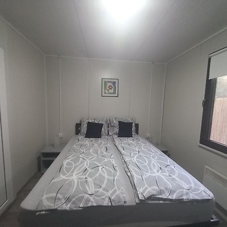 Rita Apartman & Studio Zrenjanin Eksteriør bilde